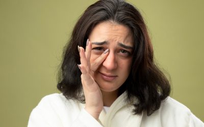 Tabique nasal desviado: señales de que necesitas una rinoplastia para respirar mejor